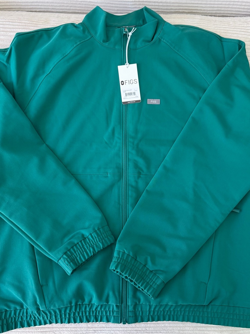 FIGS Men’s Cobaki Scrub Jacket NWT